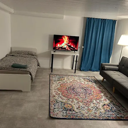 Souterrain In Der Naehe Vom Duesseldorfer Flughafen