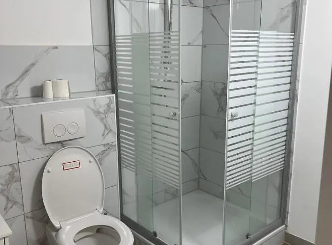 Appartement Souterrain In Der Naehe Vom Duesseldorfer Flughafen Ratingen