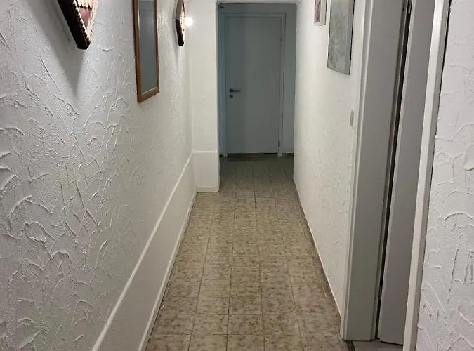 Appartement Souterrain In Der Naehe Vom Duesseldorfer Flughafen Ratingen